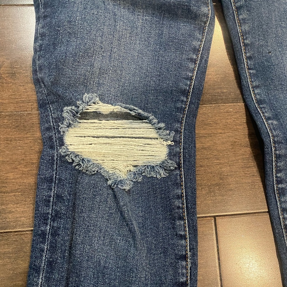 NWT Good American “Good Legs” denim jeans from Nordstrom’s. Size 2/26 - Picture 10 of 10